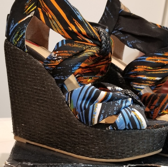 Summer Wedges - Picture 3 of 8